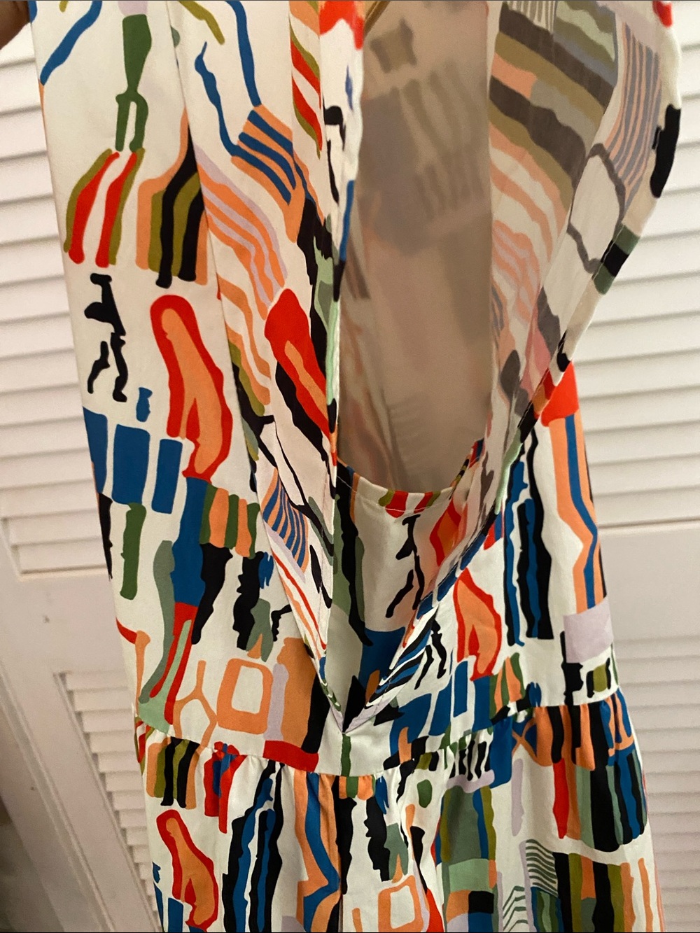 CROSBY by Mollie Burch || ‘Watts’ V Neck Midi Bazaar Printed Dress - Picture 7 of 9